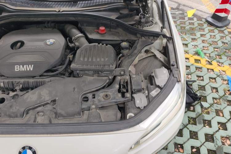 Used BMW 1 Series 2017 120i Design Package Model Engine Bay Left