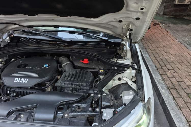 Used BMW 1 Series 2017 118i Sport Edition Engine Bay Left