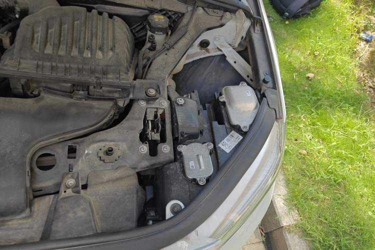 Used BMW 1 Series 2017 118i Sport Edition Engine Bay Left