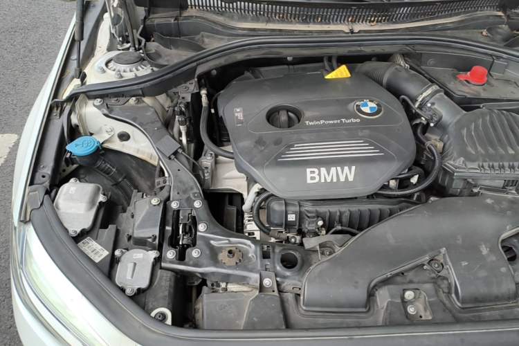 Used BMW 1 Series 2017 118i Sport Edition Engine Bay Right