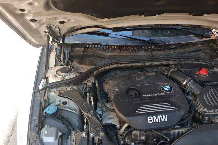 Used BMW 1 Series 2017 118i Sport Edition Engine Bay Right