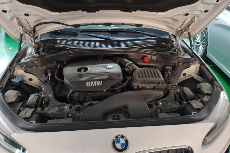 Used BMW 1 Series 2017 118i Sport Edition Engine Bay