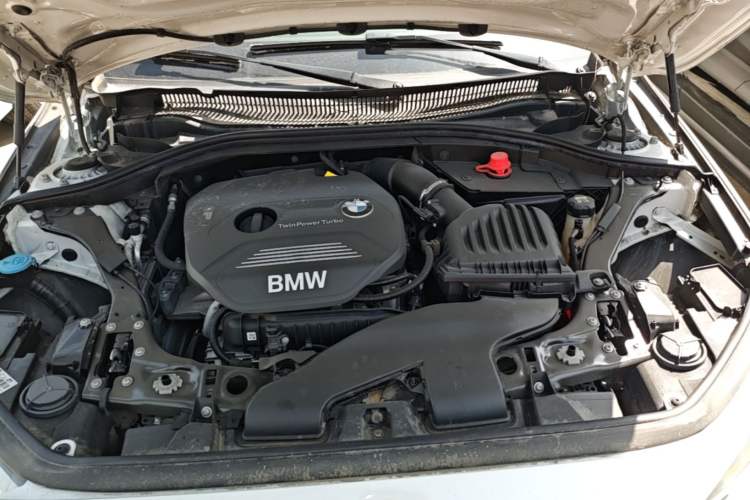 Used BMW 1 Series 2017 118i Fashion Model Engine Bay