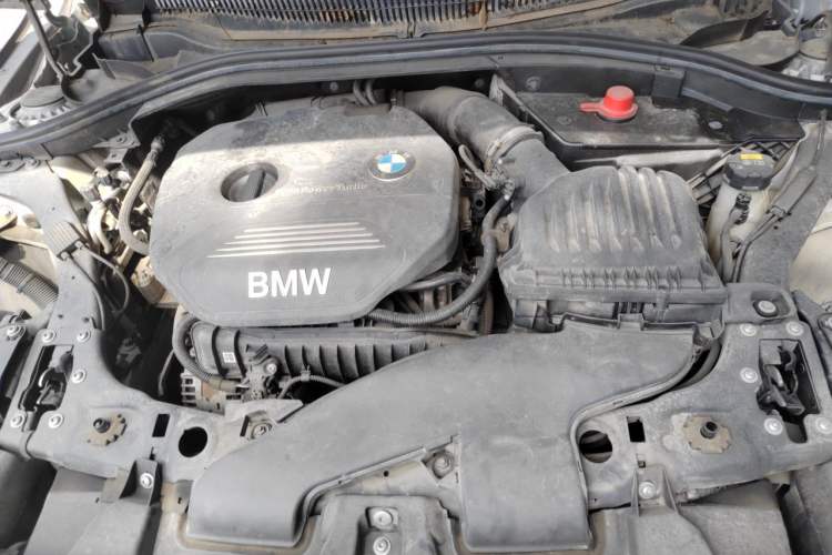 Used BMW 1 Series 2017 118i Design Package Model Engine Bay