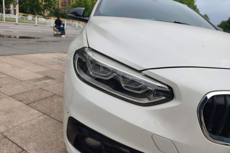 Used BMW 1 Series 2017 118i Design Package Model Exterior 1