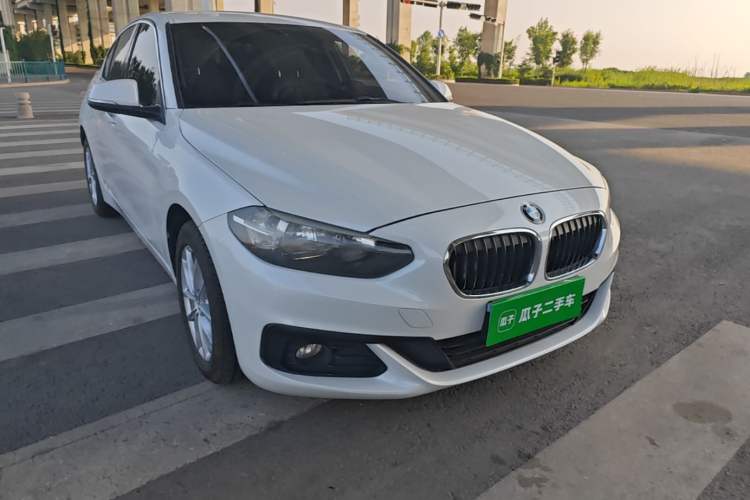 Used BMW 1 Series 2017 118i Fashion Model Exterior 1