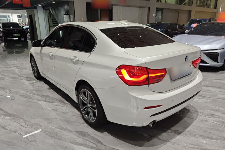 Used BMW 1 Series 2017 118i Sport Edition Exterior 11