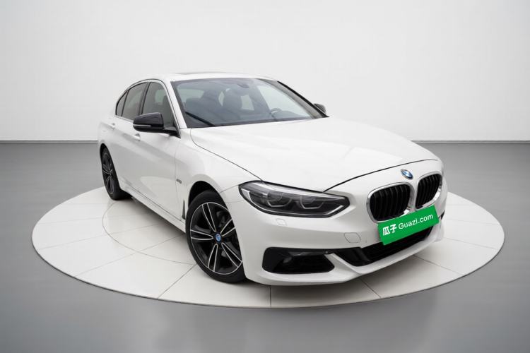 Used BMW 1 Series 2017 118i Sport Edition Exterior 2