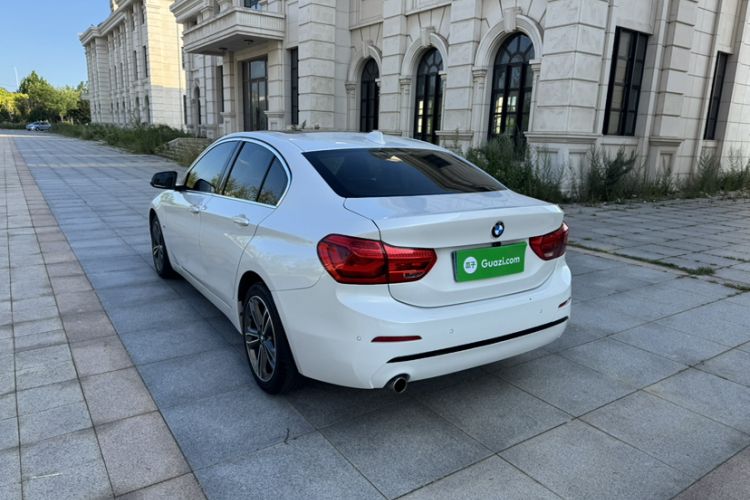 Used BMW 1 Series 2017 118i Sport Edition Exterior 2