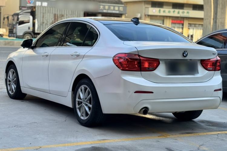 Used BMW 1 Series 2017 118i Fashion Model Exterior 2