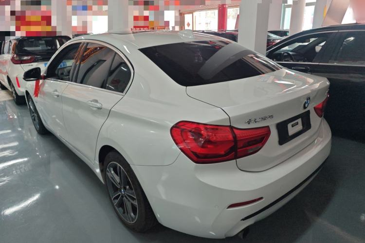 Used BMW 1 Series 2017 118i Sport Edition Exterior 2