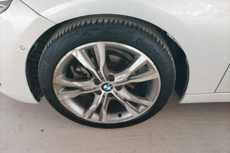 Used BMW 1 Series 2017 118i Design Package Model Exterior 2