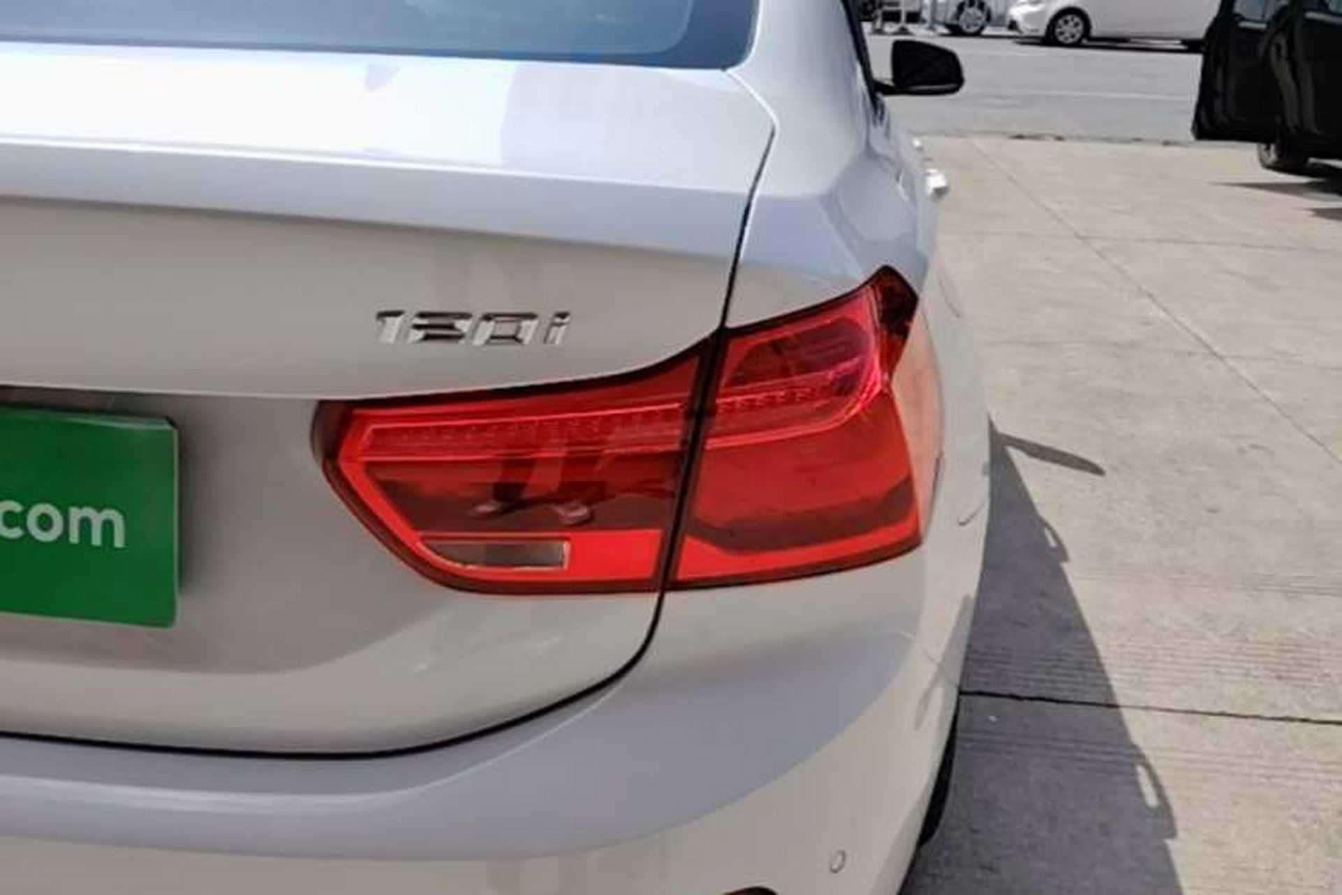 Used BMW 1 Series 2017 120i Design Package Model Exterior 3