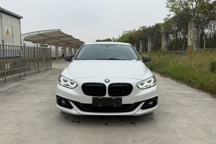 Used BMW 1 Series 2017 118i Design Package Model Exterior 3