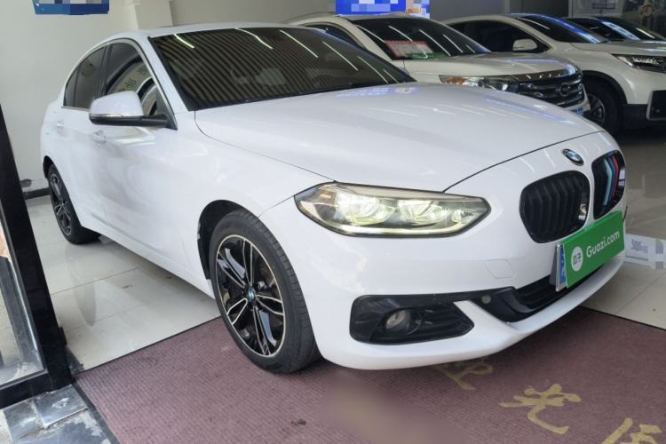 Used BMW 1 Series 2017 118i Sport Edition Exterior 3