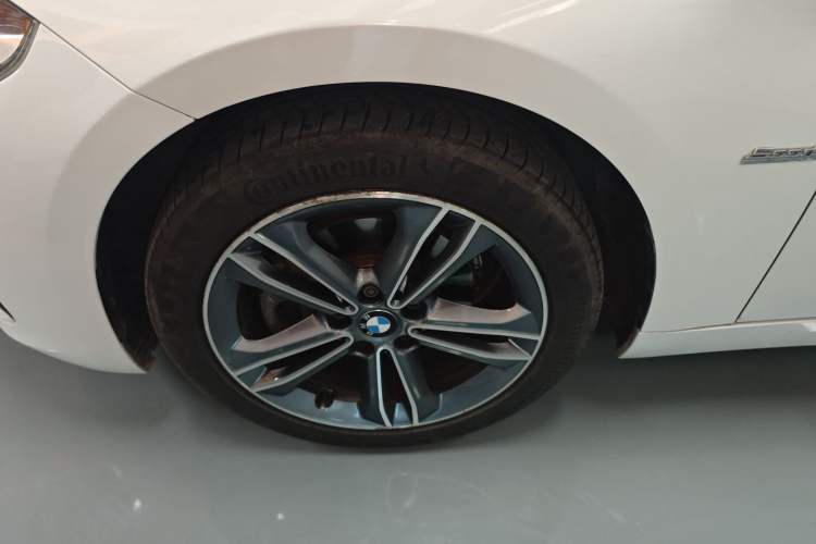 Used BMW 1 Series 2017 118i Sport Edition Exterior 4
