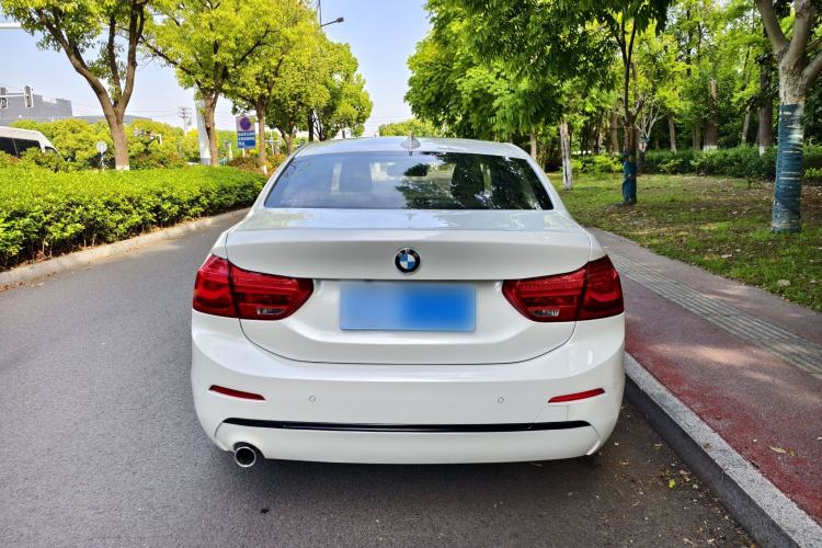 Used BMW 1 Series 2017 118i Sport Edition Exterior 4