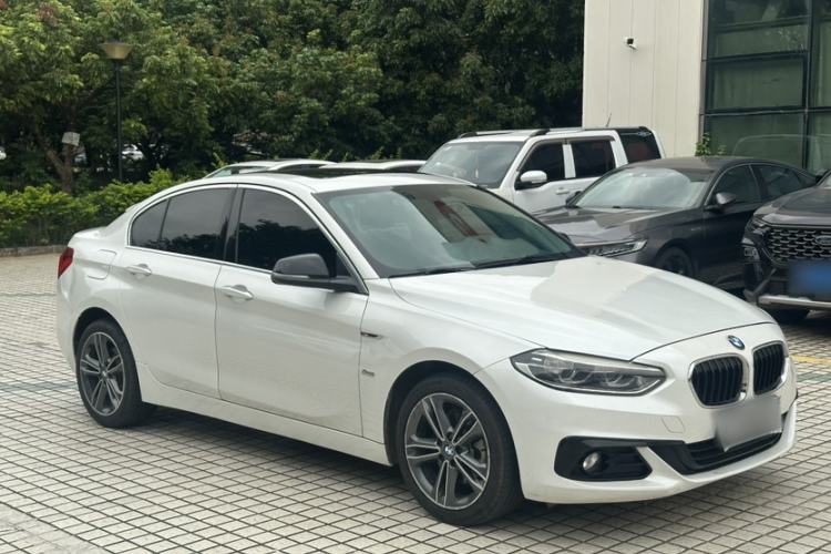 Used BMW 1 Series 2017 118i Sport Edition Exterior 5