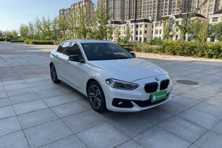 Used BMW 1 Series 2017 118i Sport Edition Exterior 6