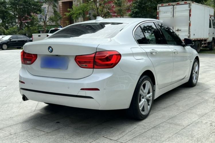 Used BMW 1 Series 2017 118i Design Package Model Exterior 6