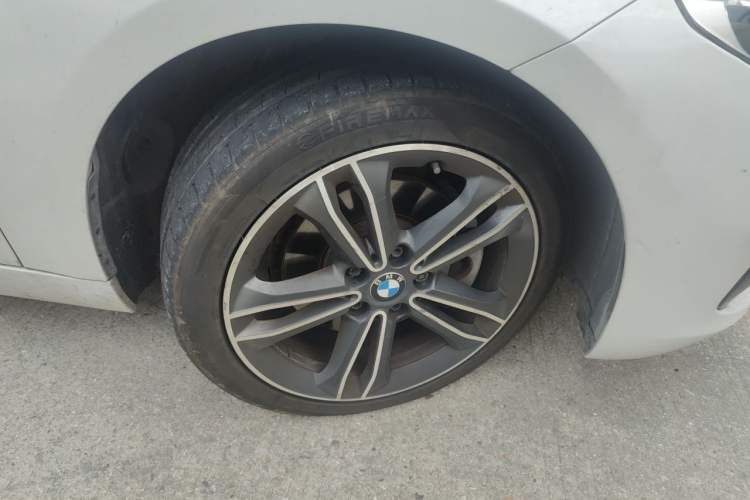 Used BMW 1 Series 2017 118i Sport Edition Exterior 7