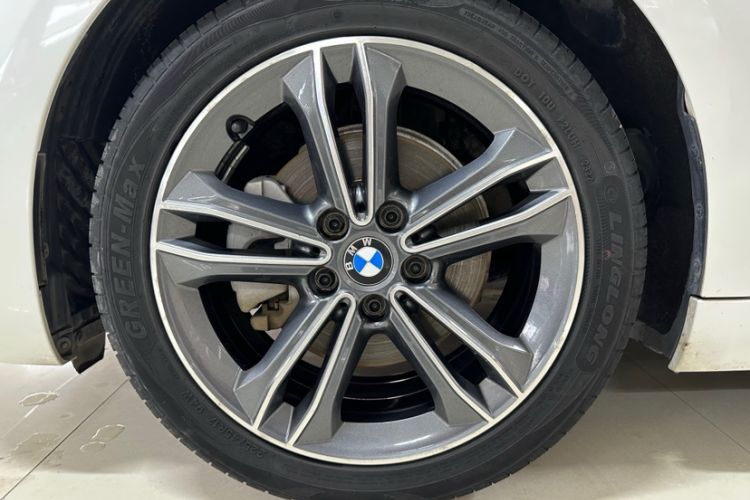 Used BMW 1 Series 2017 118i Sport Edition Exterior 8