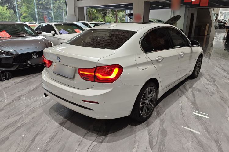 Used BMW 1 Series 2017 118i Sport Edition Exterior 9