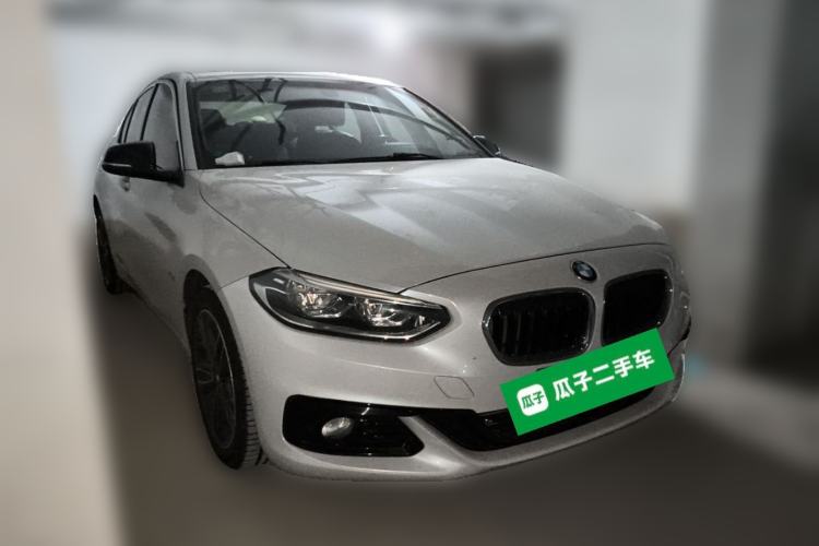 Used BMW 1 Series 2017 118i Sport Edition Front Right 45 Deg