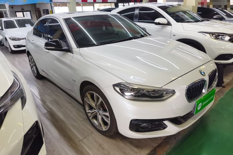 Used BMW 1 Series 2017 120i Design Package Model Front Right 45 Deg