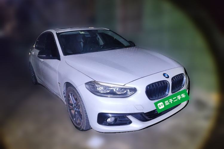 Used BMW 1 Series 2017 118i Sport Edition Front Right 45 Deg