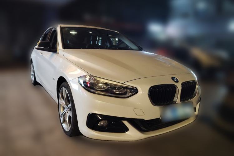 Used BMW 1 Series 2017 120i Design Package Model Front Right 45 Deg