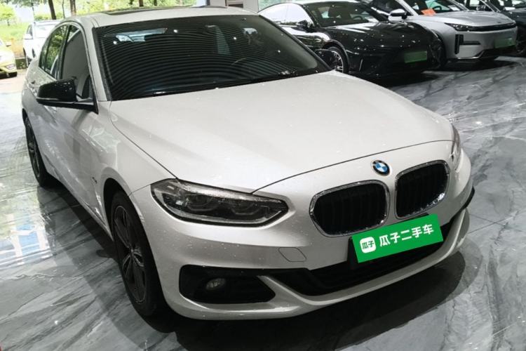 Used BMW 1 Series 2017 118i Sport Edition Front Right 45 Deg