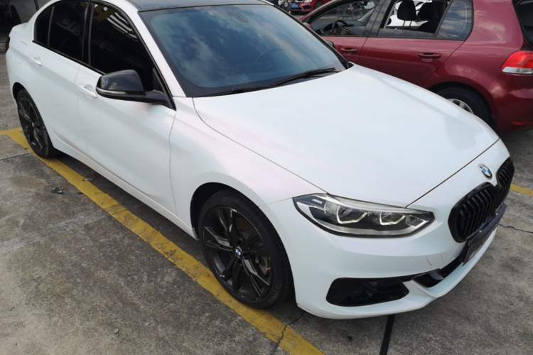 Used BMW 1 Series 2017 120i Design Package Model Front Right 45 Deg