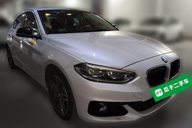 Used BMW 1 Series 2017 118i Sport Edition Front Right 45 Deg