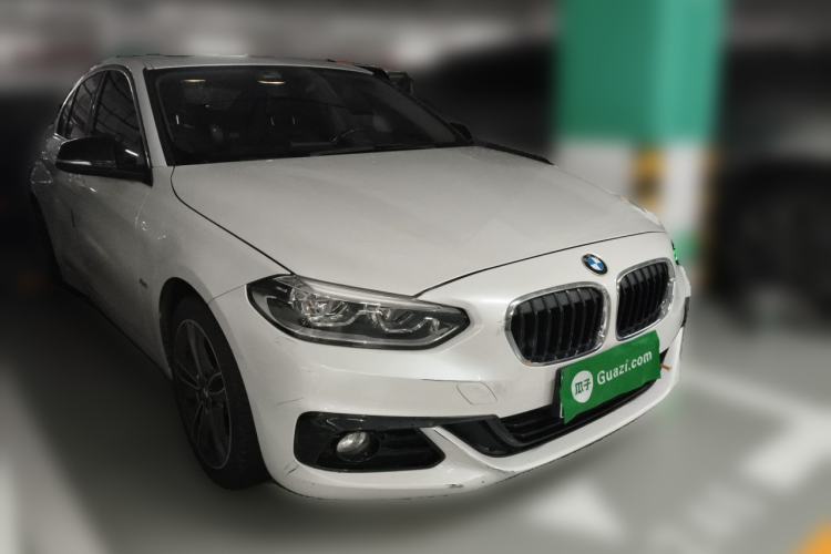 Used BMW 1 Series 2017 118i Sport Edition Front Right 45 Deg