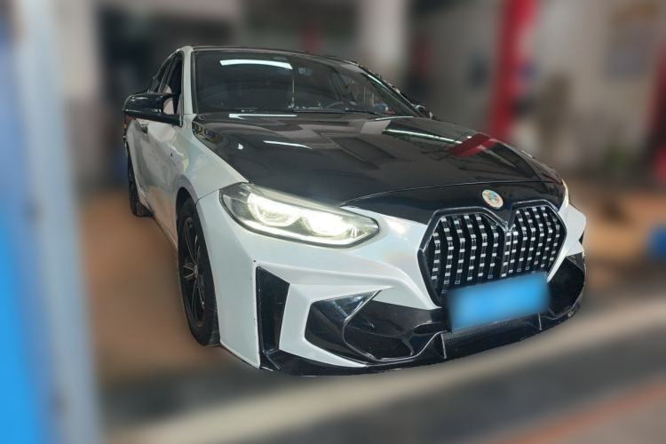 Used BMW 1 Series 2017 118i Sport Edition Front Right 45 Deg
