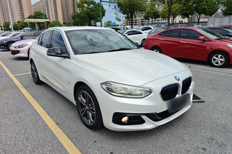 Used BMW 1 Series 2017 118i Sport Edition Front Right 45 Deg