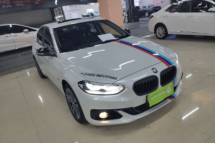 Used BMW 1 Series 2017 118i Sport Edition Front Right 45 Deg