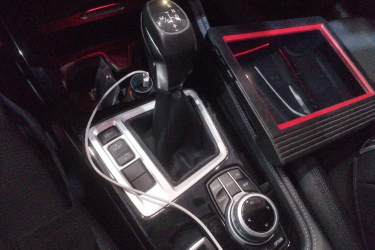 Used BMW 1 Series 2017 118i Design Package Model Gear Lever