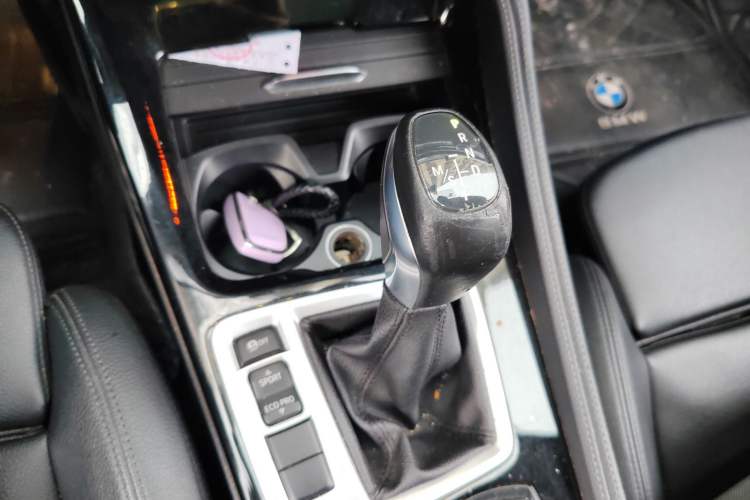 Used BMW 1 Series 2017 118i Sport Edition Gear Lever