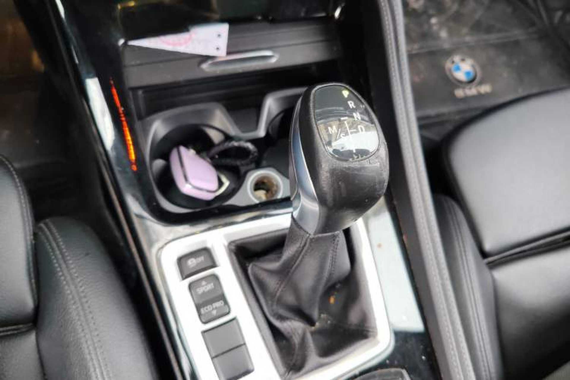 Used BMW 1 Series 2017 118i Sport Edition Gear Lever