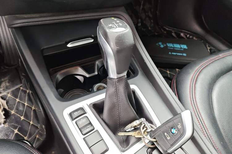 Used BMW 1 Series 2017 118i Fashion Model Gear Lever