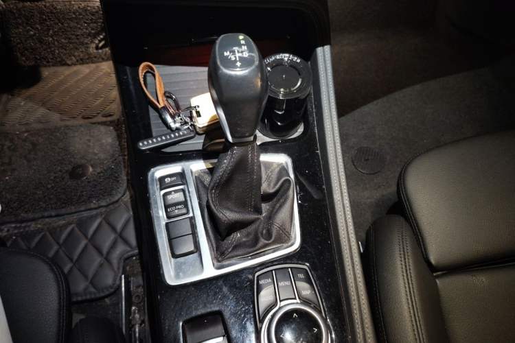 Used BMW 1 Series 2017 120i Design Package Model Gear Lever