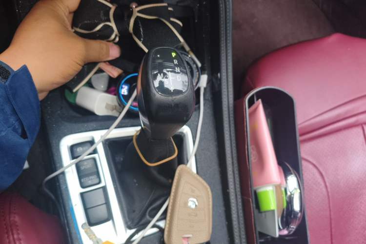 Used BMW 1 Series 2017 118i Sport Edition Gear Lever