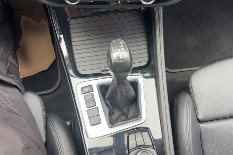 Used BMW 1 Series 2017 118i Sport Edition Gear Lever
