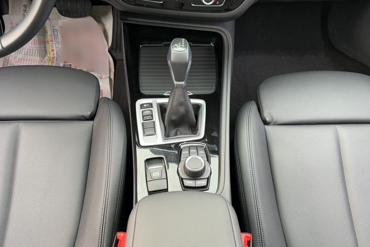 Used BMW 1 Series 2017 118i Sport Edition Gear Lever