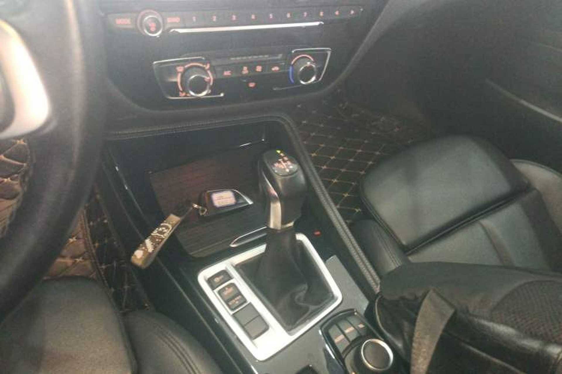 Used BMW 1 Series 2017 118i Sport Edition Gear Lever
