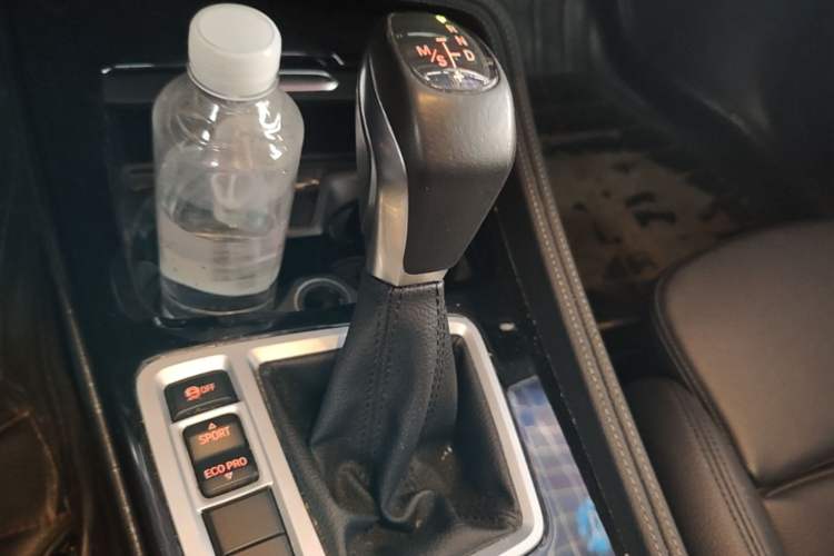 Used BMW 1 Series 2017 118i Sport Edition Gear Lever