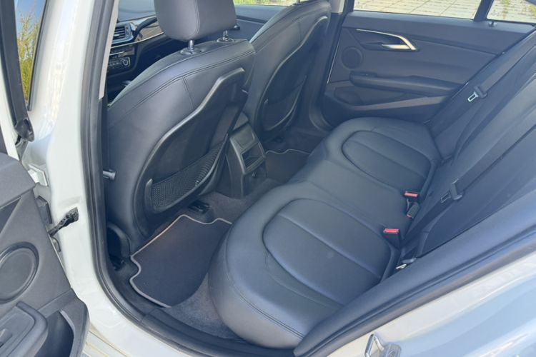 Used BMW 1 Series 2017 118i Sport Edition Gear Lever