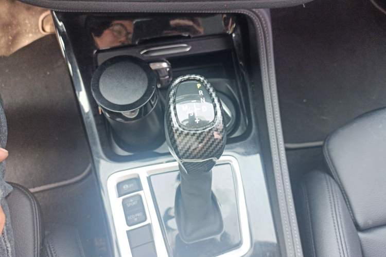 Used BMW 1 Series 2017 118i Sport Edition Gear Lever